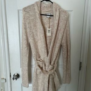 Women's Lemon loungewear robe. Size small BNWT